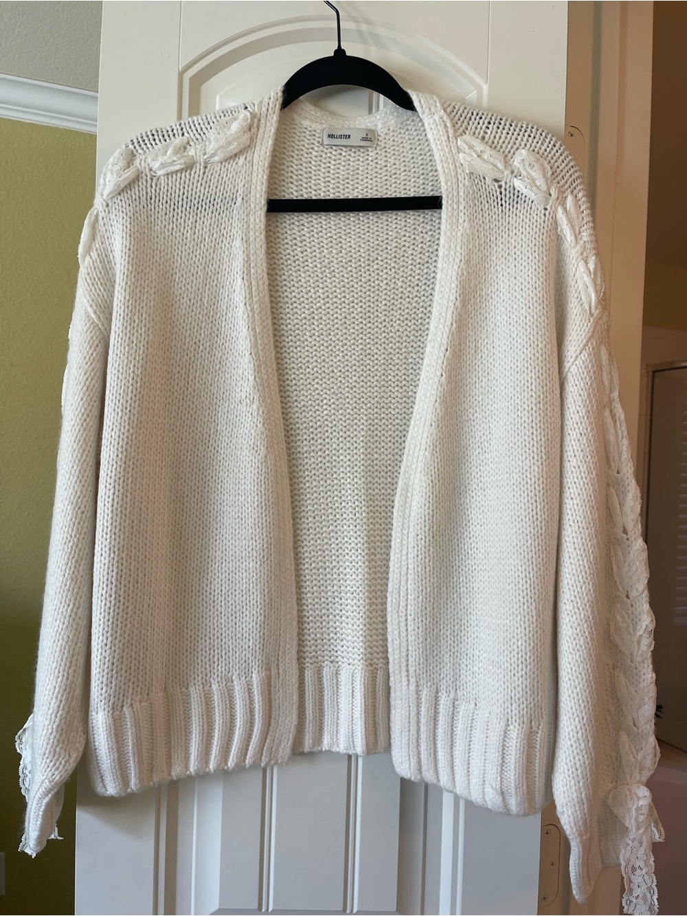Hollister Ivory Open-Front Cable Knit Cardigan